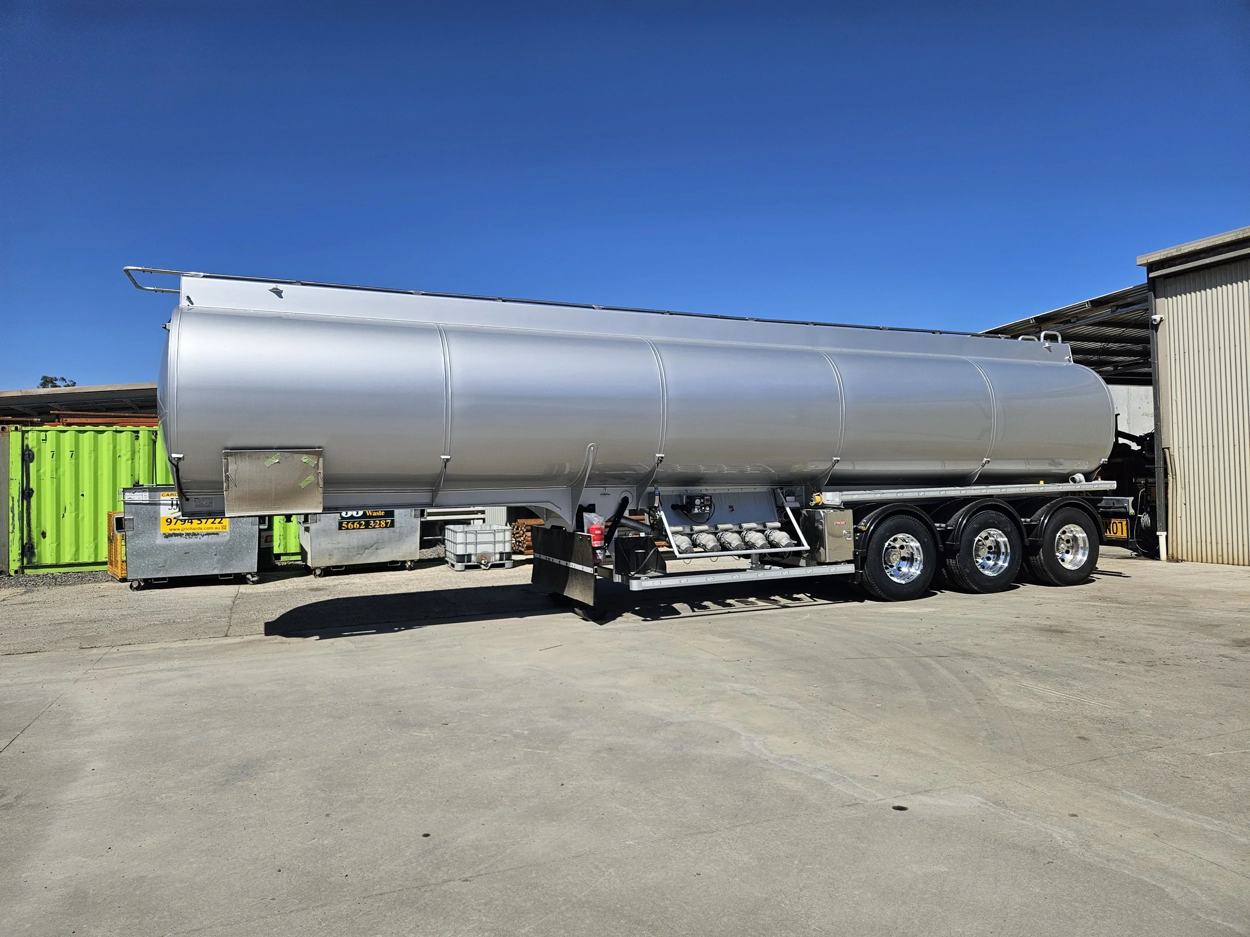 43,000L Aluminium Tri-axle Follower