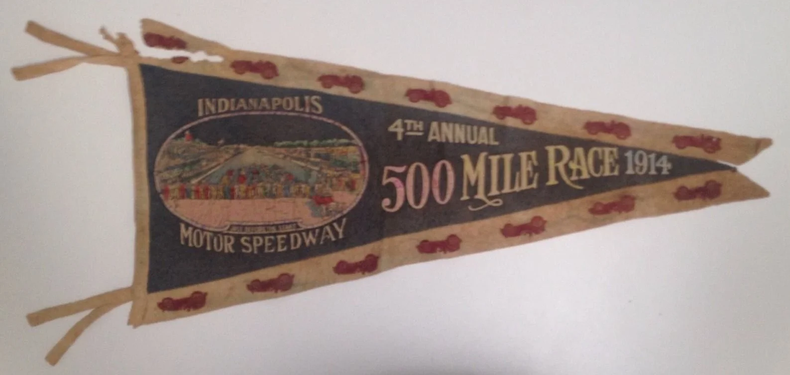 The pennant above also incorporates the panoramic photo.