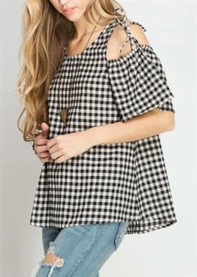 Black and White Gingham Top 2.jpg
