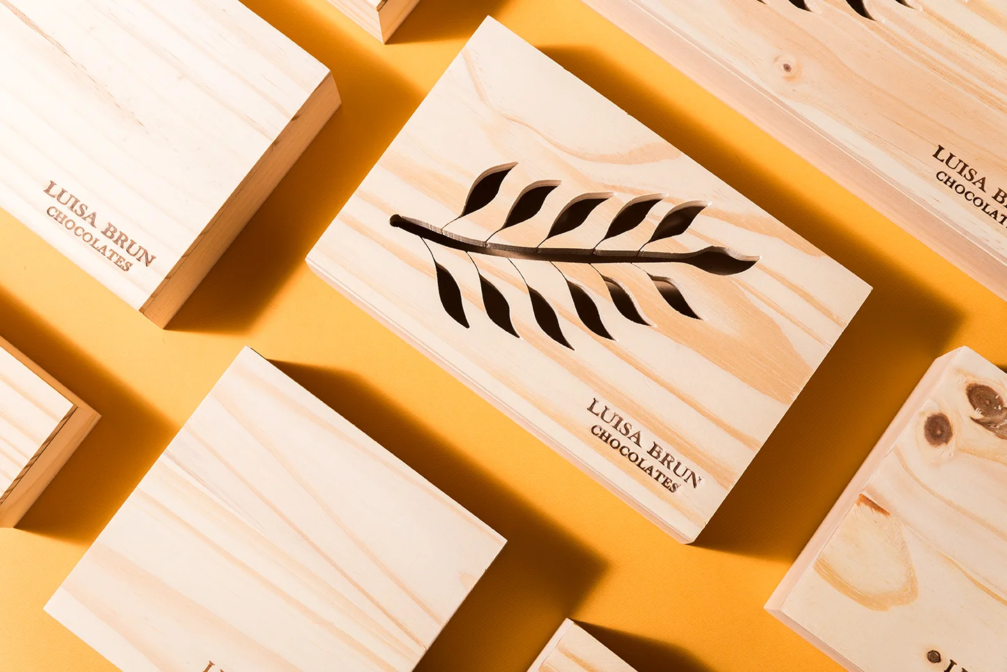 Caja de Pino x 15 Chocolates