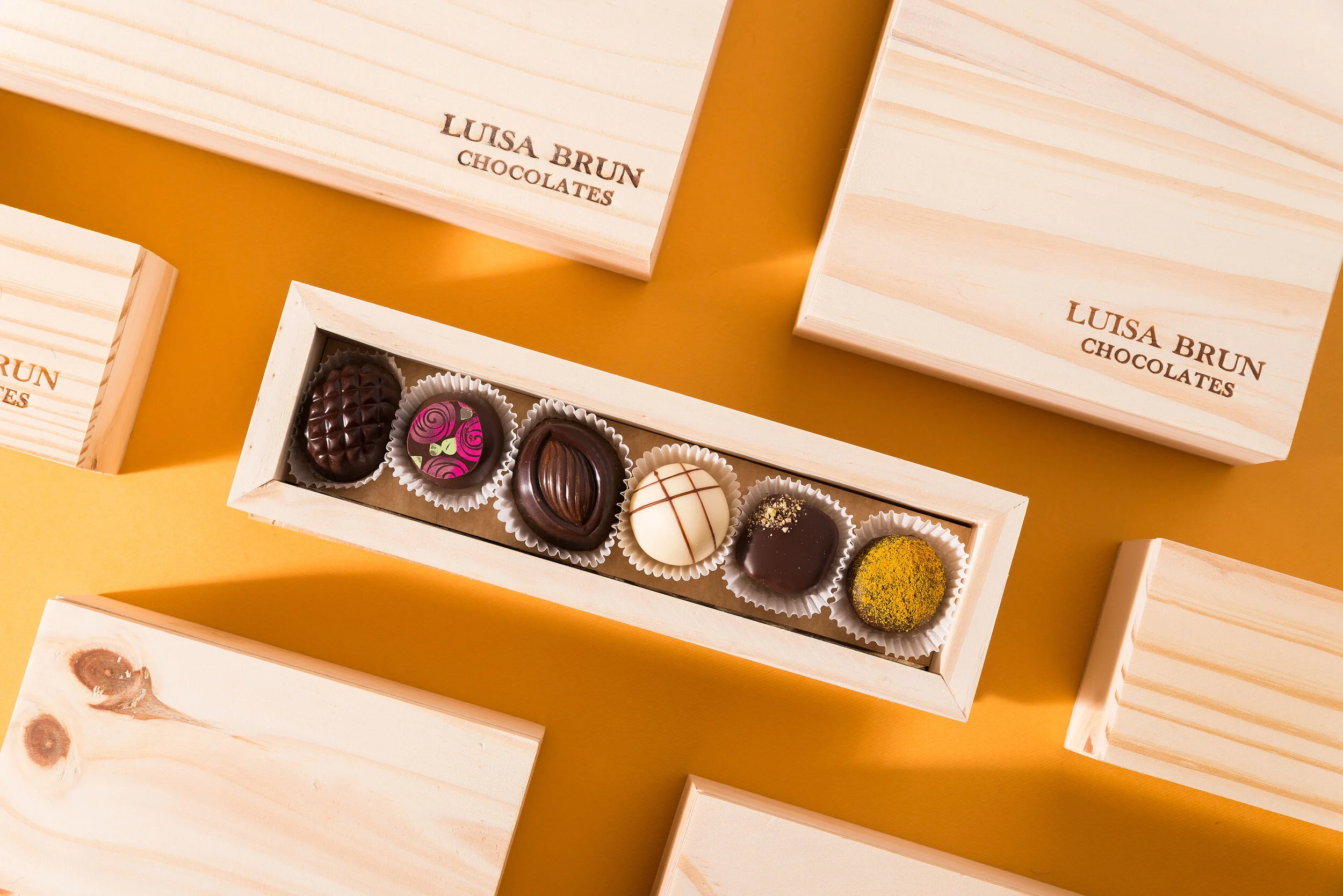 Caja de Pino x 6 Chocolates