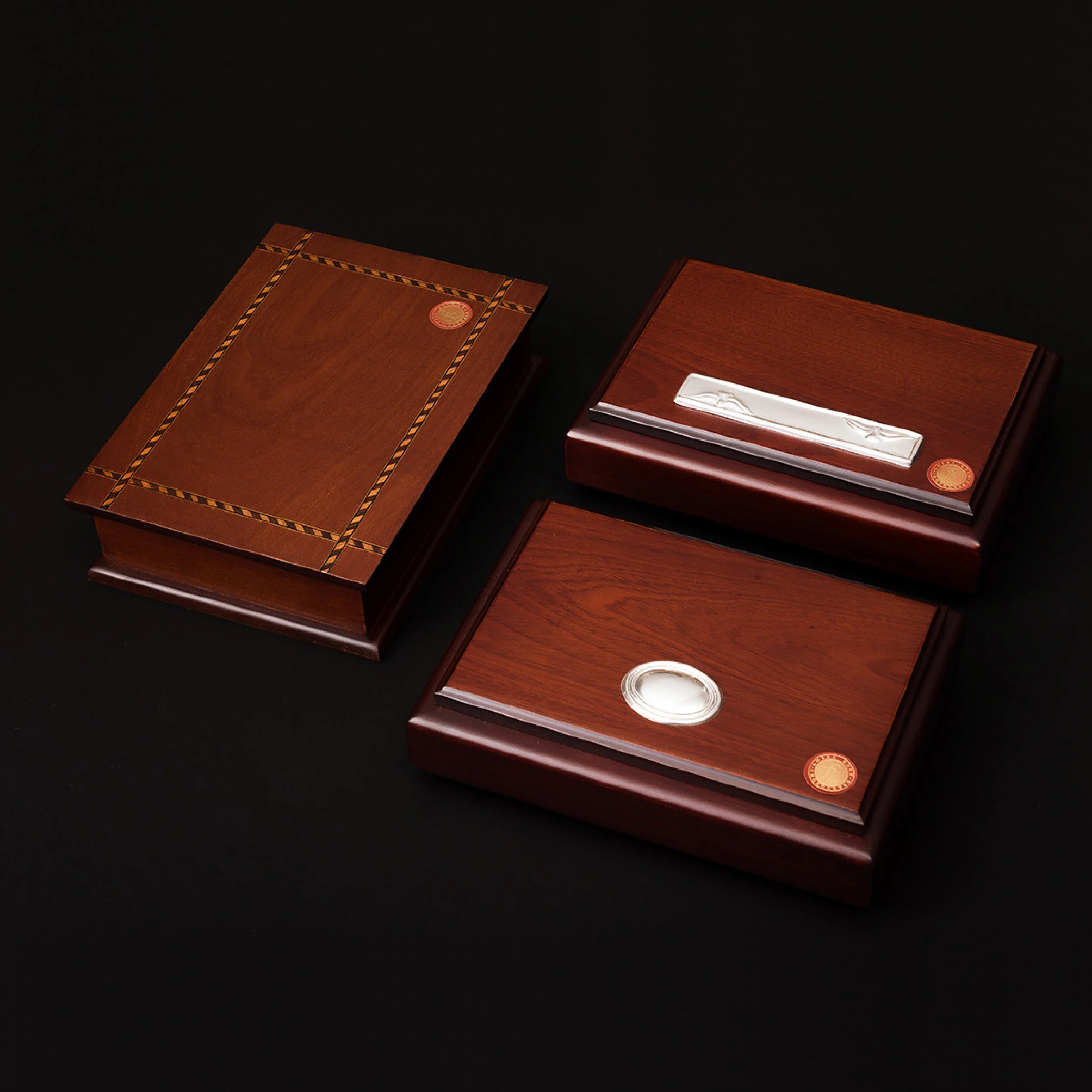 X15CHOCOLATES-COFRE-01.jpg