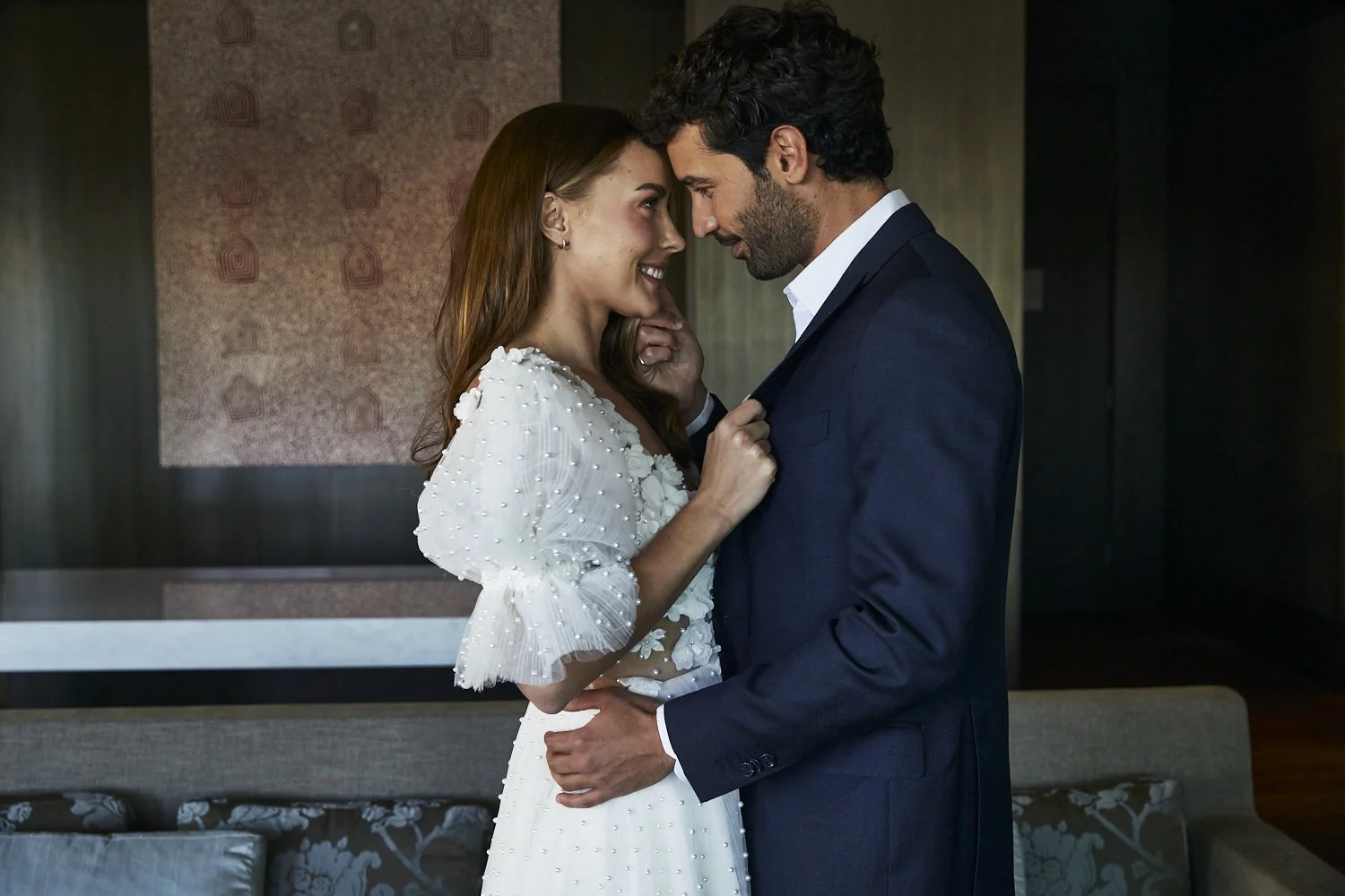 Groom’s Guide to Wedding Day Grooming: Essential Tips for Looking Sharp and Confident