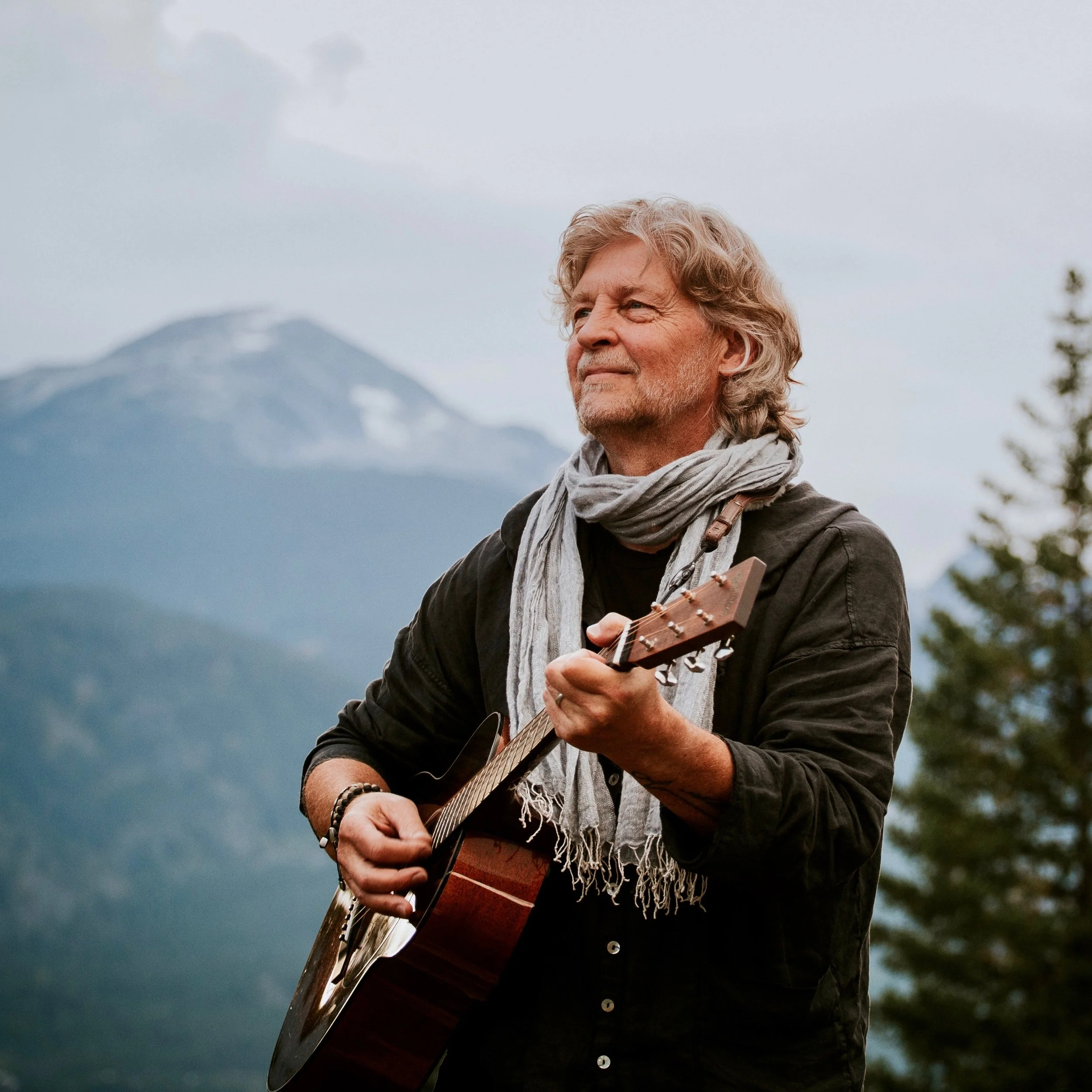 April Sound Bath with Kerry Dorey 