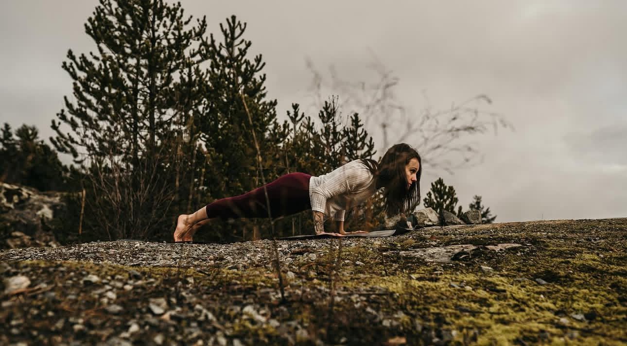 The Breakdown : A beginner friendly intro to surya namaskar