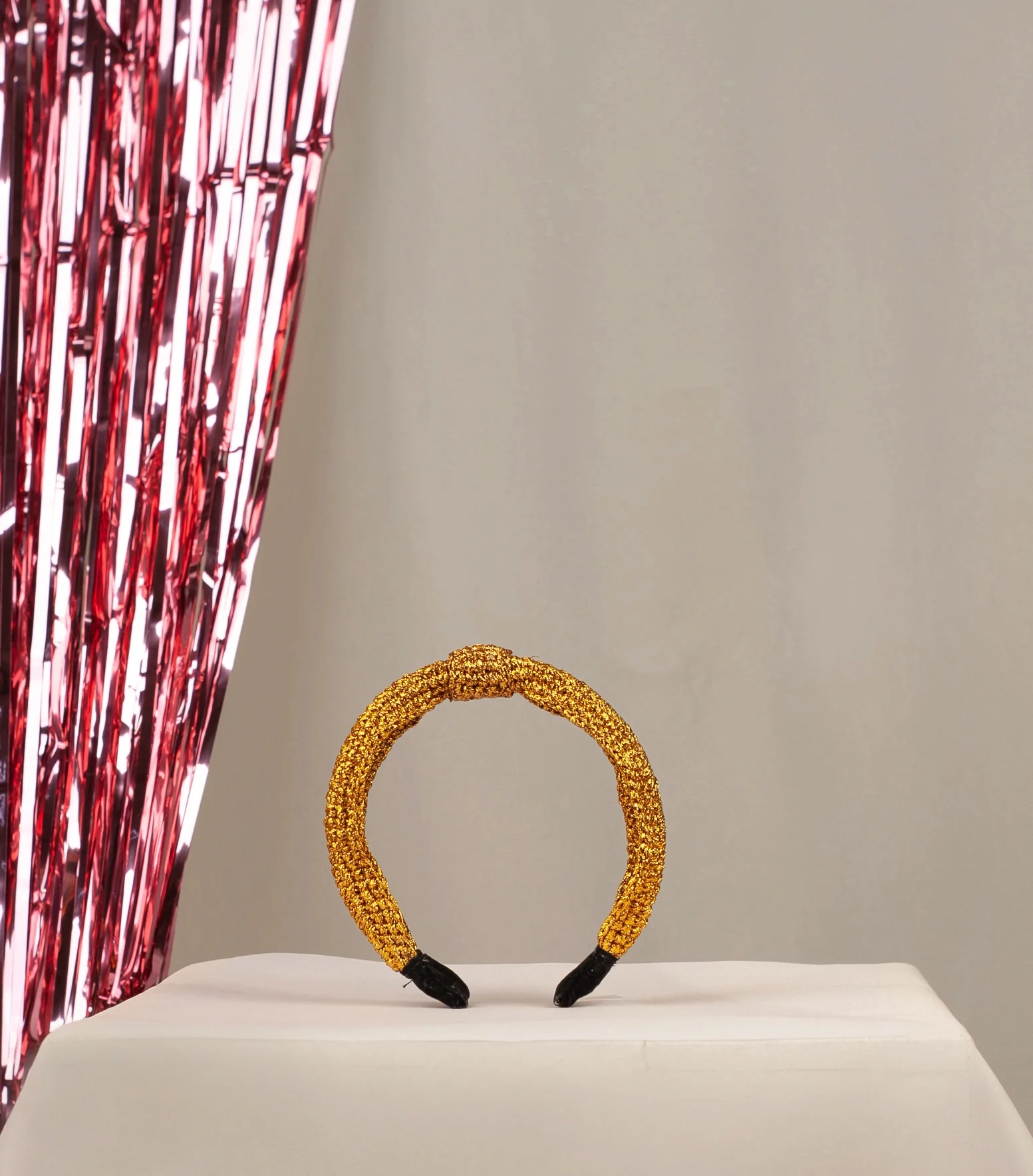 Knot head gold front view.jpg