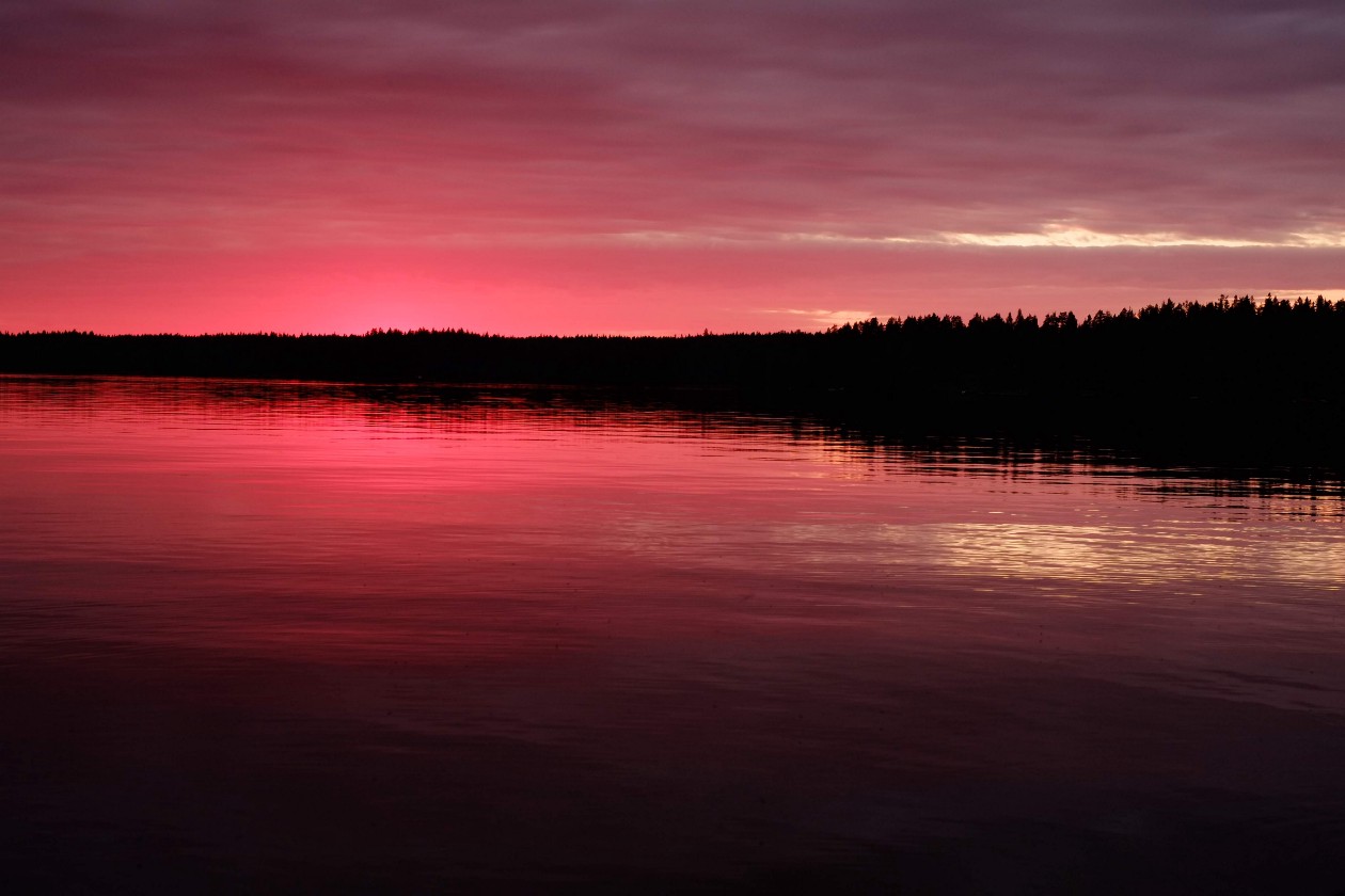 This is the happy Zen place in my mind. Be still, like a lake at sunset. Photo by me from Näsijärvi, Finland.