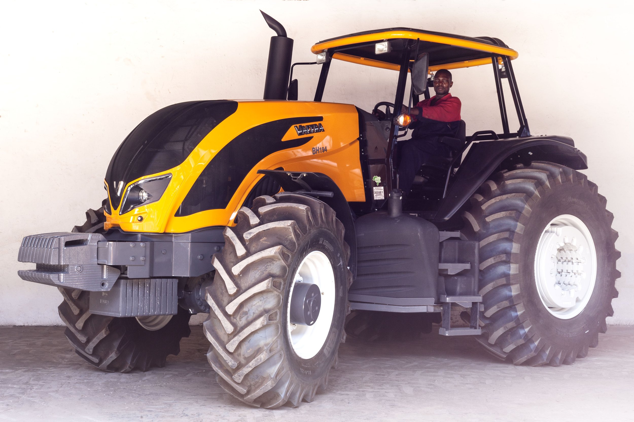  VALTRA  BH194  4wd …  187  HP 