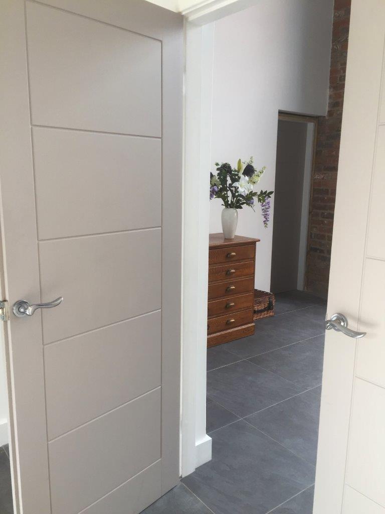 Kitchen into hall.jpg