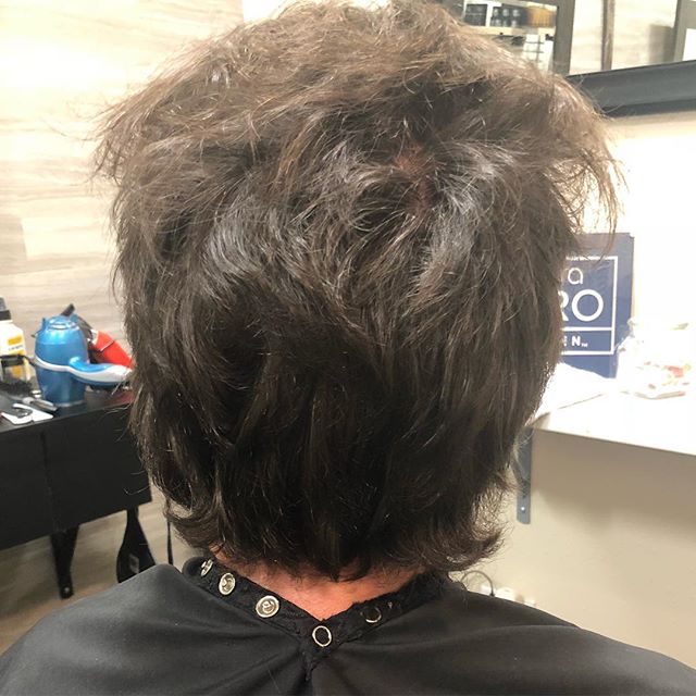 Mullet anyone ✂️ check out this nicely executed transformation. 
#barberlife#ladybarber#beautiful_barbers#barbersalute#greenvillescbarbers#groomingspecialist#keepitcutthroat#getcut#faded#hardpart#fresh#menscut#razor#yeahthatgreenville#showcasebarbers