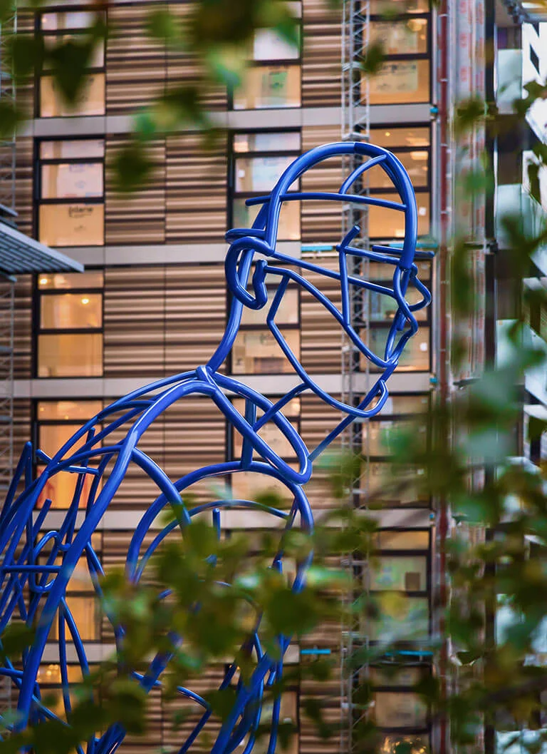 In_Anticipation_public_art_hero_sculpture_public_art_shoreditch_london_acrylicize_james_burke_artist_design_acrylicize5.jpg