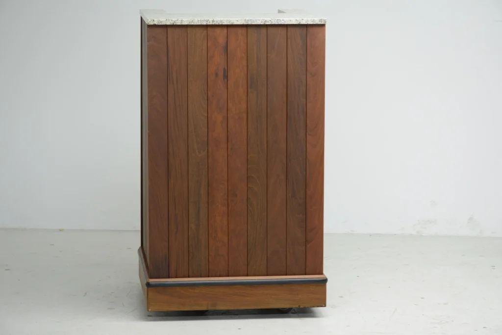 202-LowPOS - Host - T&G Ipe - DB -Front.jpg