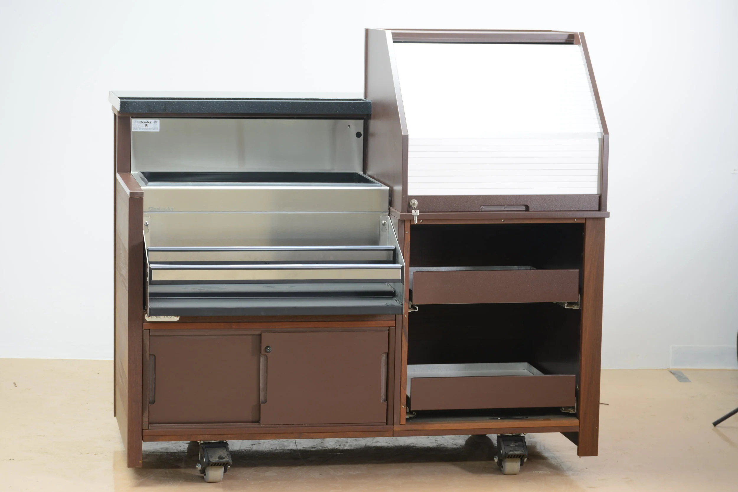 515-30i24P - POS - Tambour Closed- Front.JPG