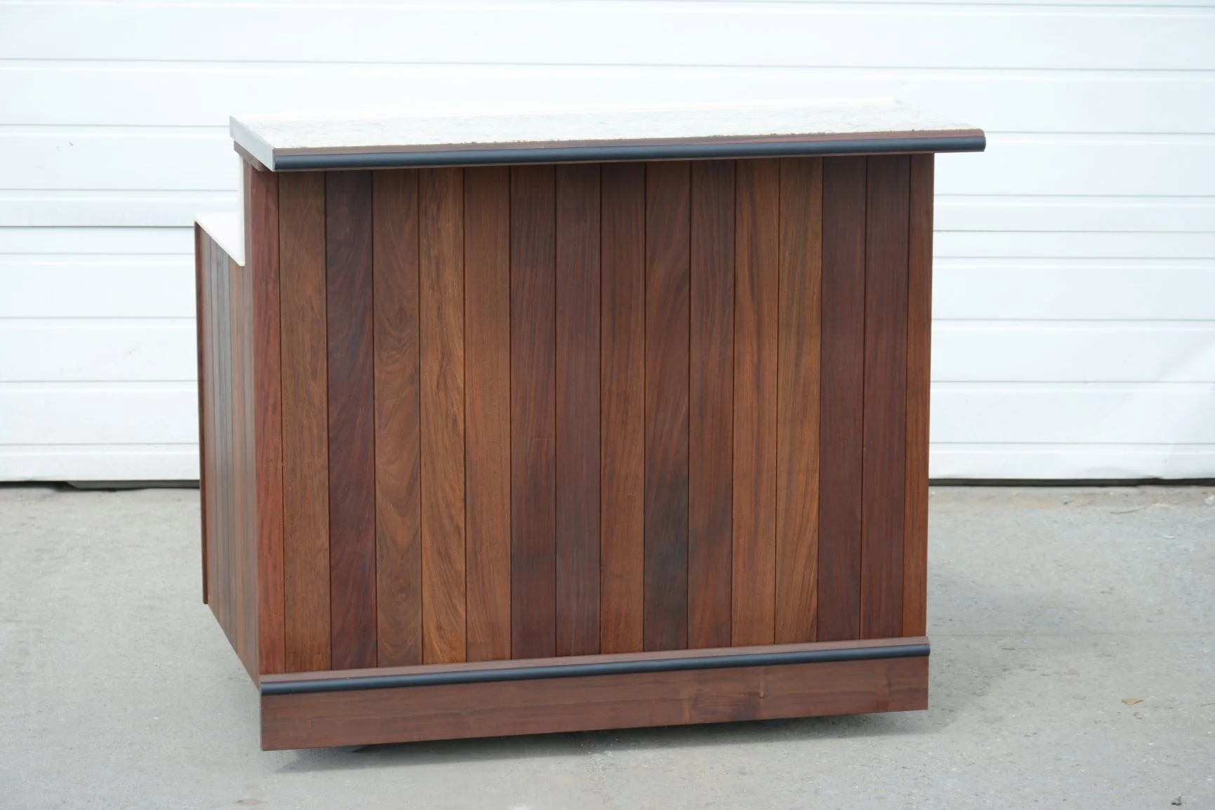 515-30i24G - Vertical Ipe - Back  (1732 x 1154).JPG