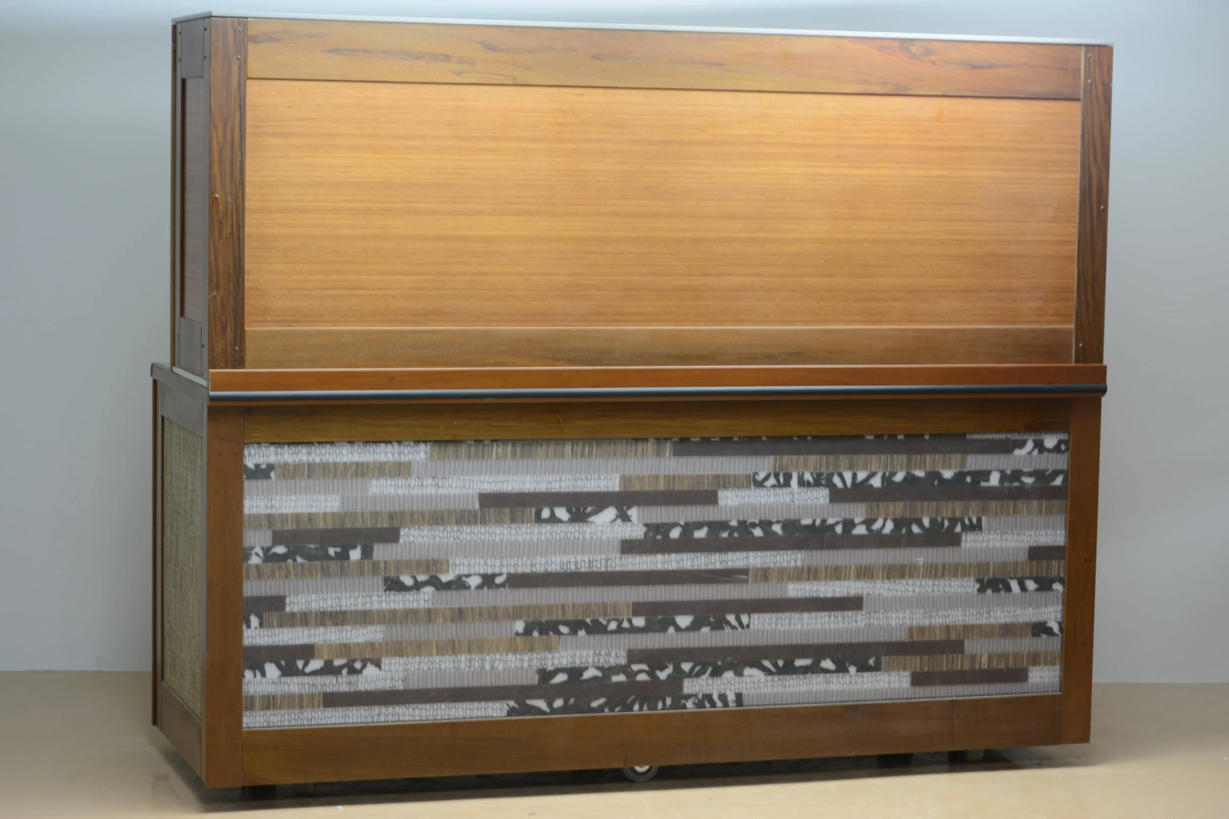 913-H-24P - Custom F&P - Fairmont Orchid - Back.JPG