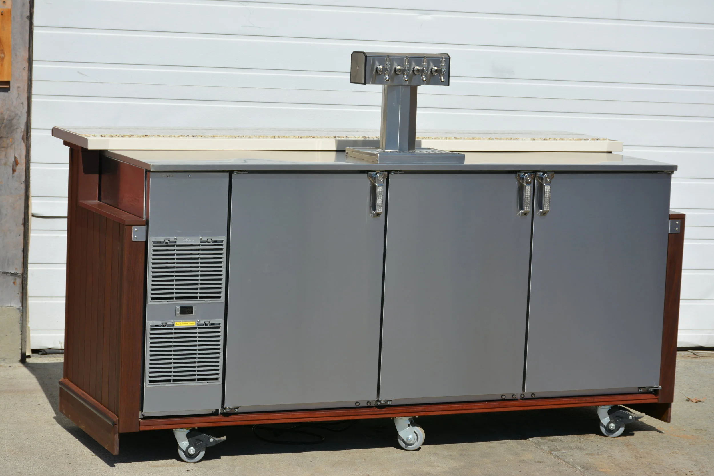 Outdoor Bar with Kegerator