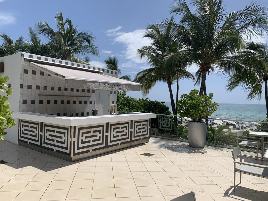 Another classic Vermont Islands mobile bar, overlooking the Atlantic Ocean at the Fontainebleau in Miami Beach

#vermontmade #mobilebar #outdoordrinking #miamibeach