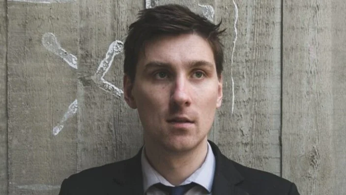 COMEDY + PIZZA + PINT WITH SEAN McLOUGHLIN