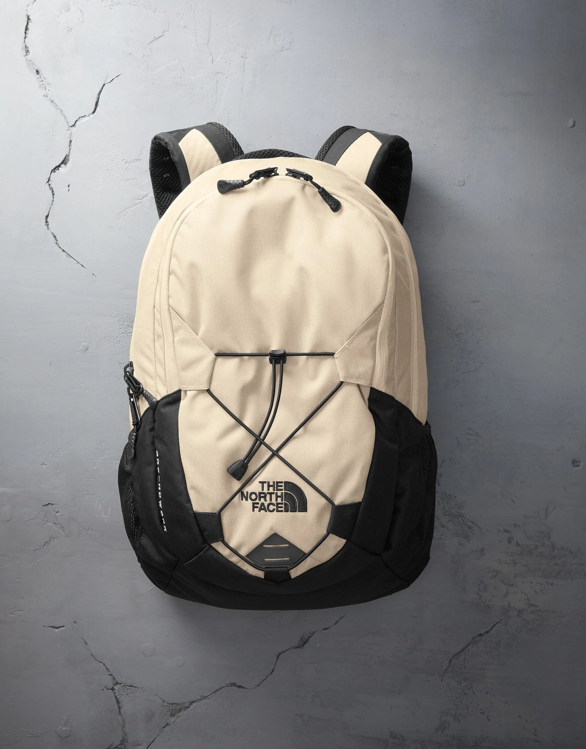 NF0A3KX6_RIDkHt-Blk_Editorial_Lifestyle_TNF24.jpg
