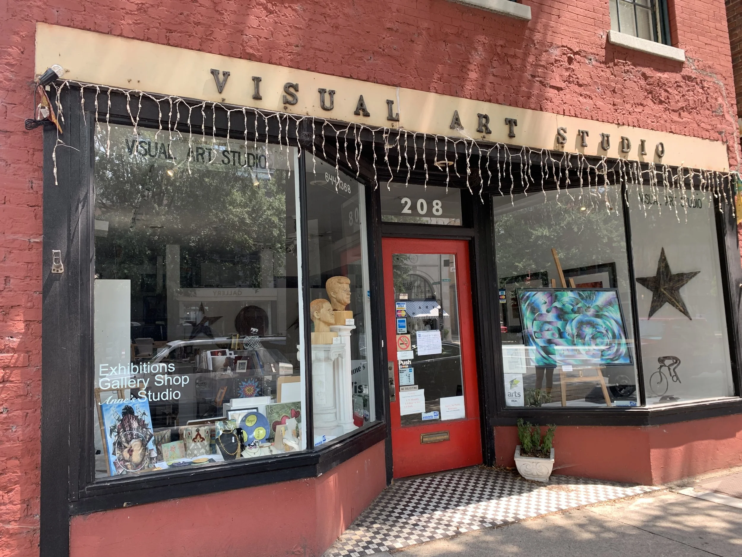 A Quick Guide to First Fridays