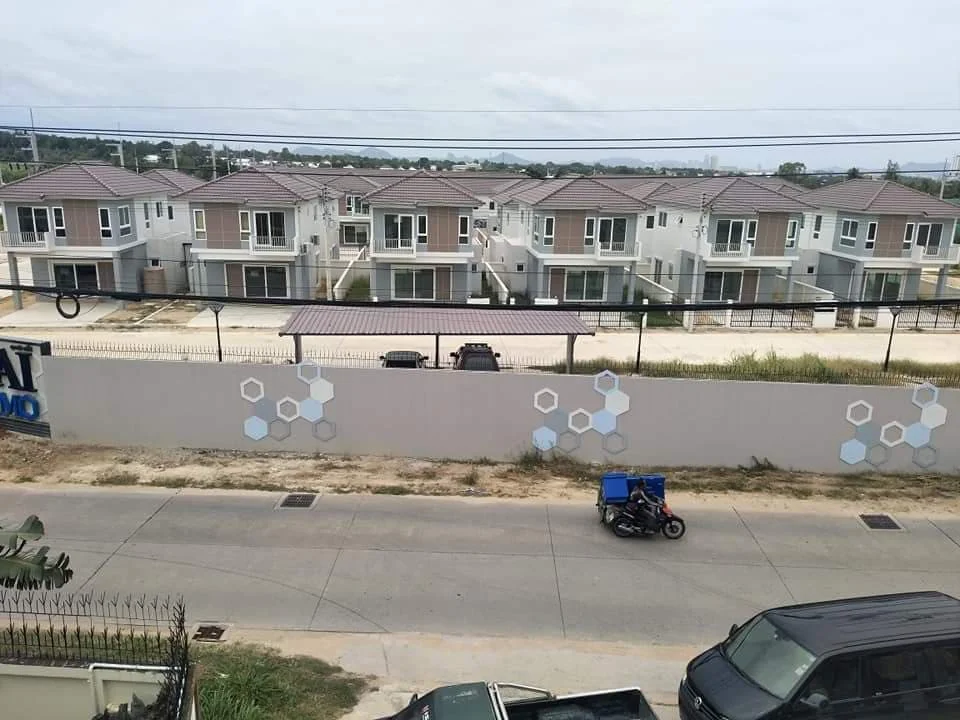 CB10.jpg