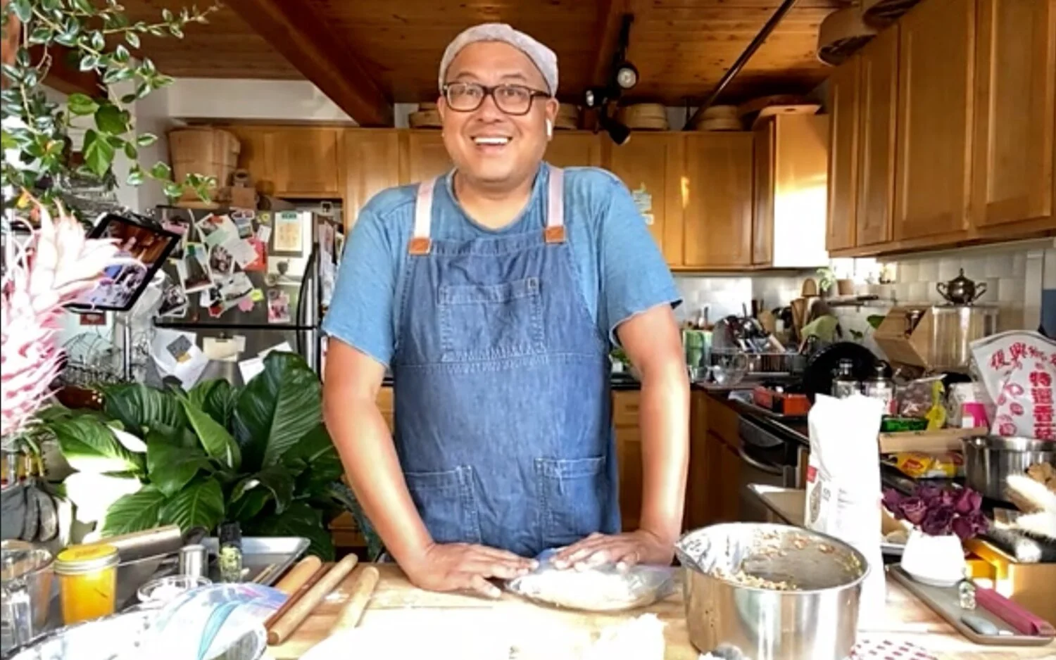 Cooking Video: Taiwanese Nettle Jade Rice Dumpling by Henry Hsu