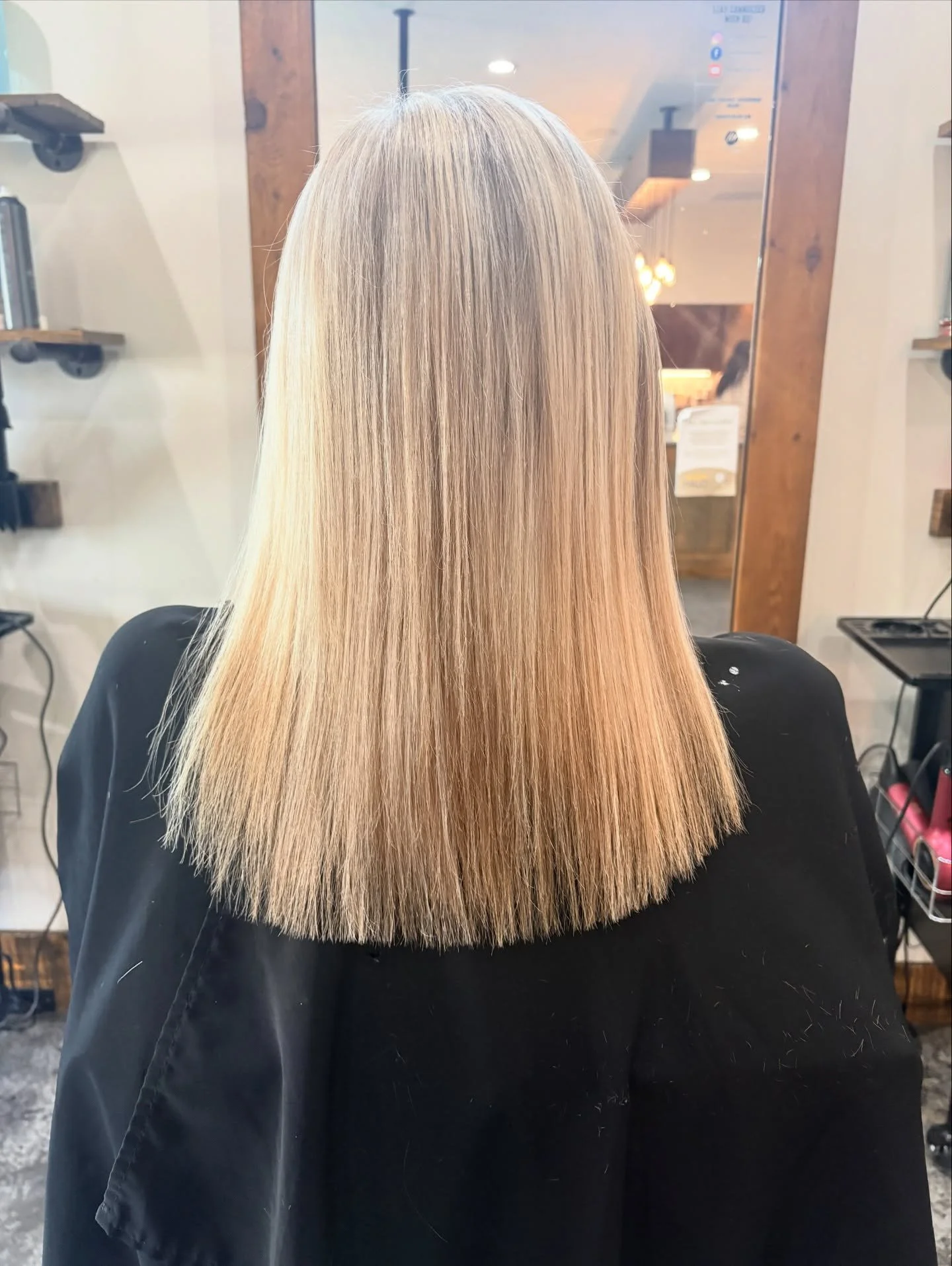 A little maintenance goes a long way! Scheduling regular trims benefits your hair in more ways than you think:

&bull; Helps prevent split ends from traveling up 
&bull; Keeps your hair looking healthy, fresh, and full
&bull; Reduces breakage and dam