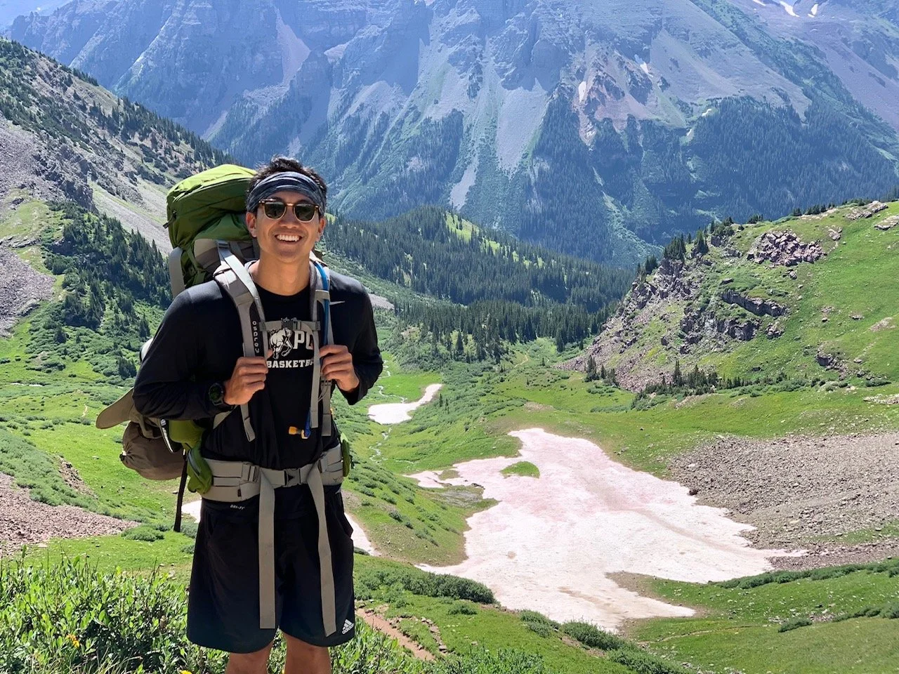Physical Therapist who enjoys hiking