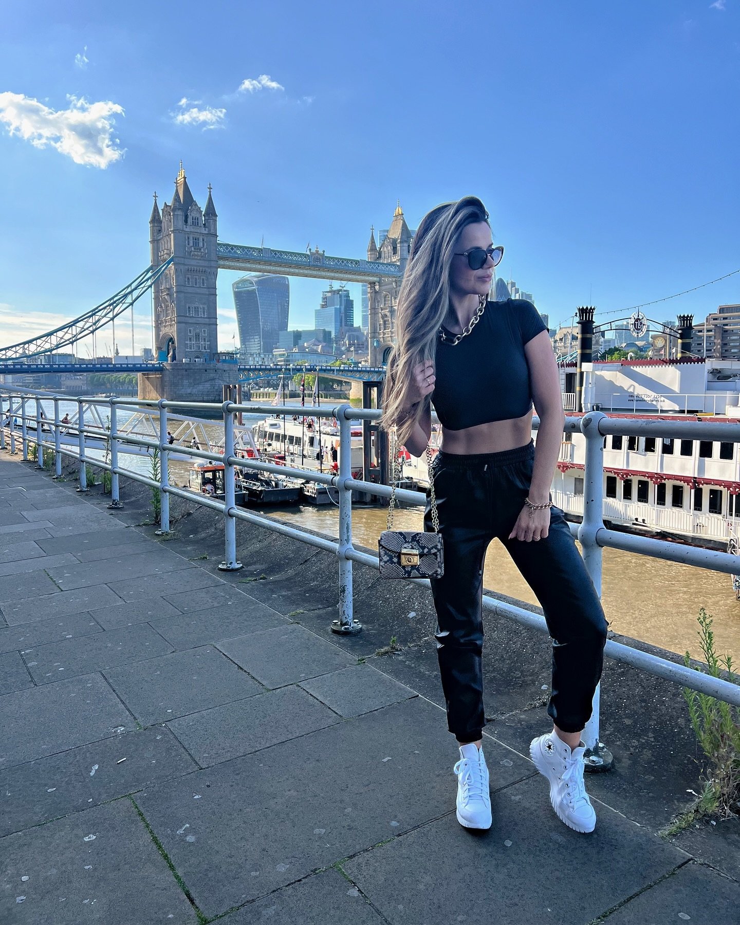 Your Capsule Wardrobe, Your Rules.

Capsule Wardrobe will be different for each individual person!

Remember that.

The only rules that apply to everyone are:

1. Last for a long time 
2. It needs to be versatile

But the rest is up to you!

The caps