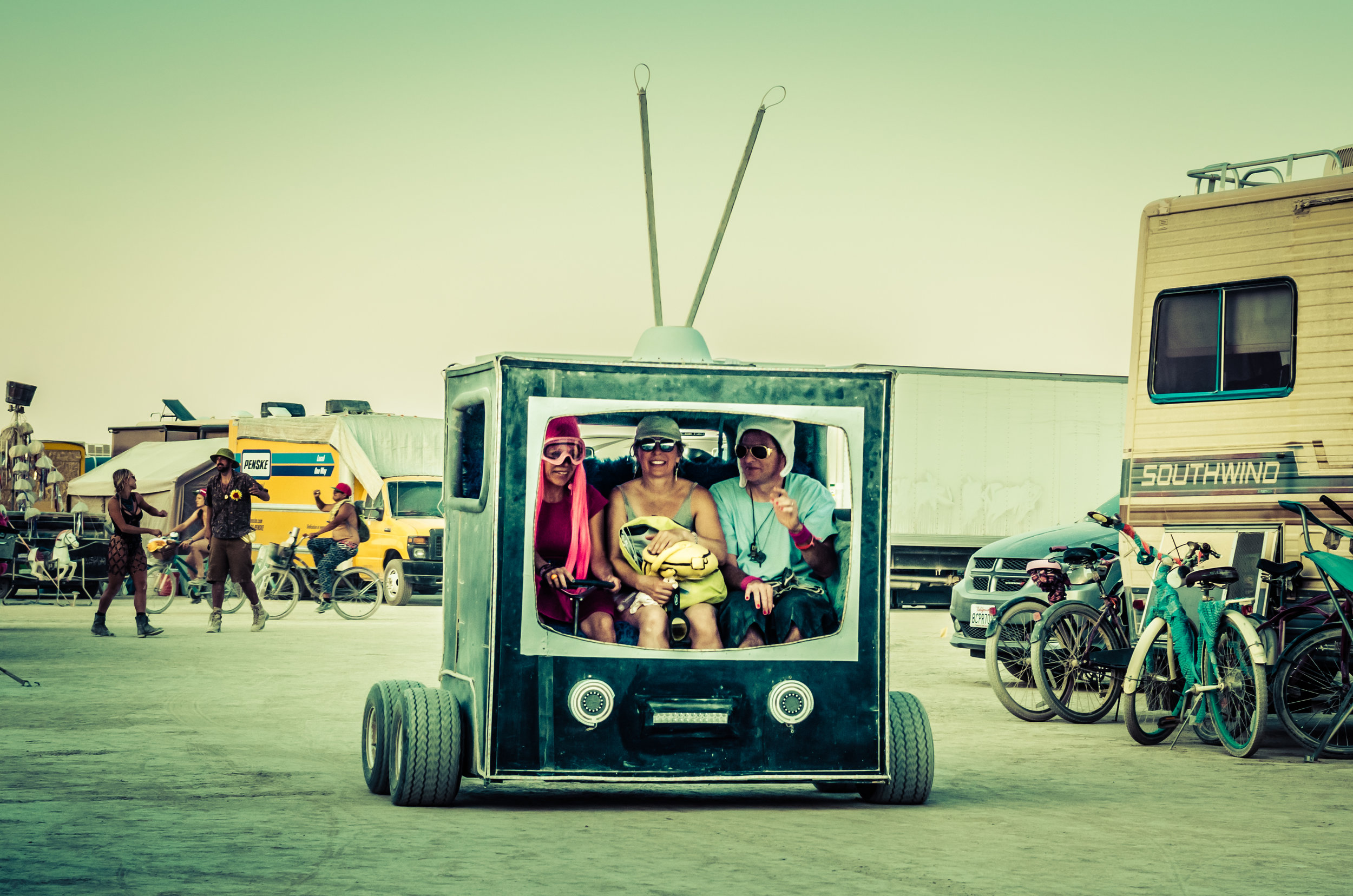 Burning Man 2018 - TV Art Car