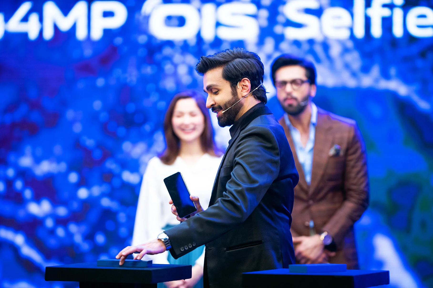 Asfar Rehman with Fahad Mustafa & Hania Amir  