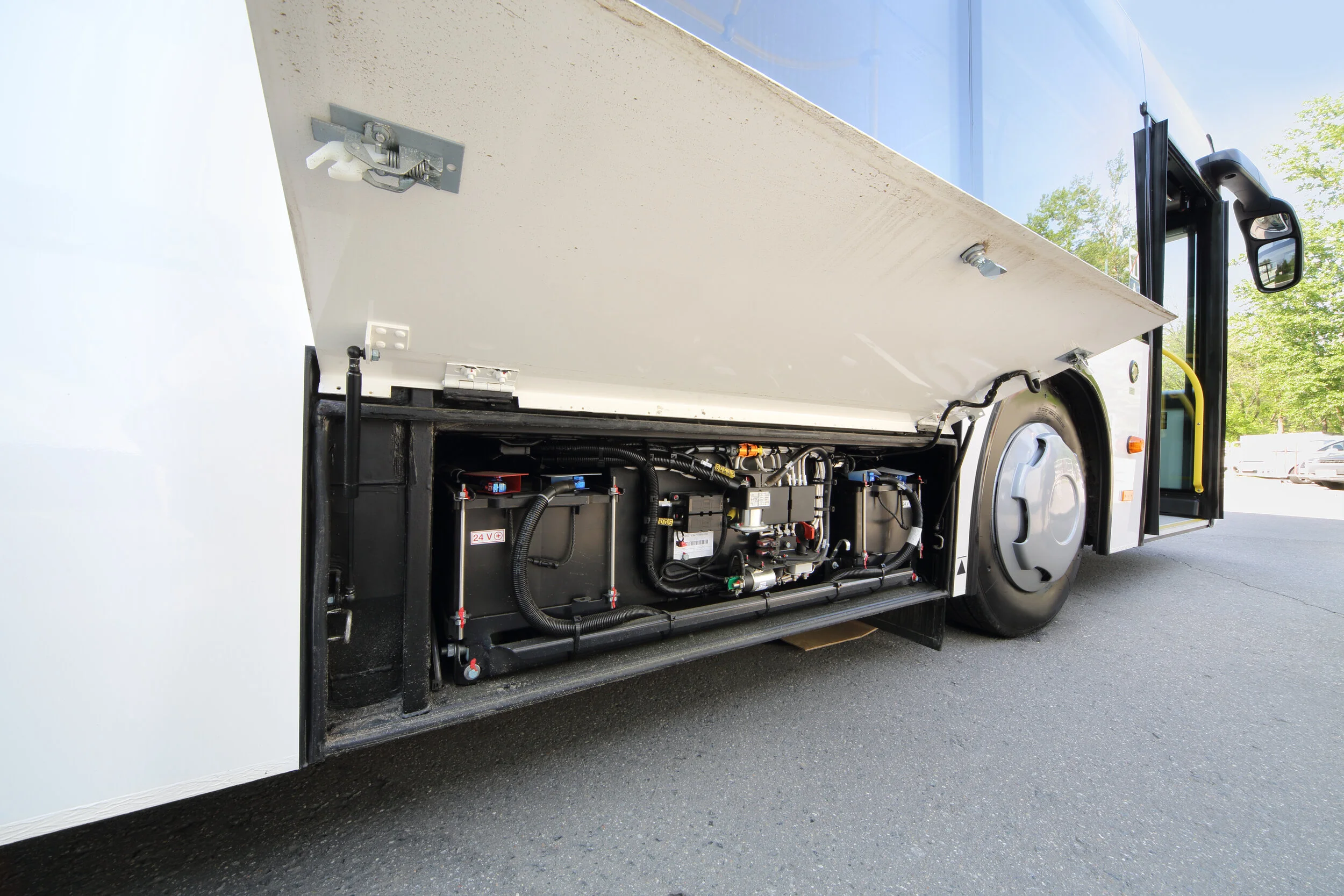 The Mobile Battery Squad replaces batteries in busses, ambulances, trucks, and more.