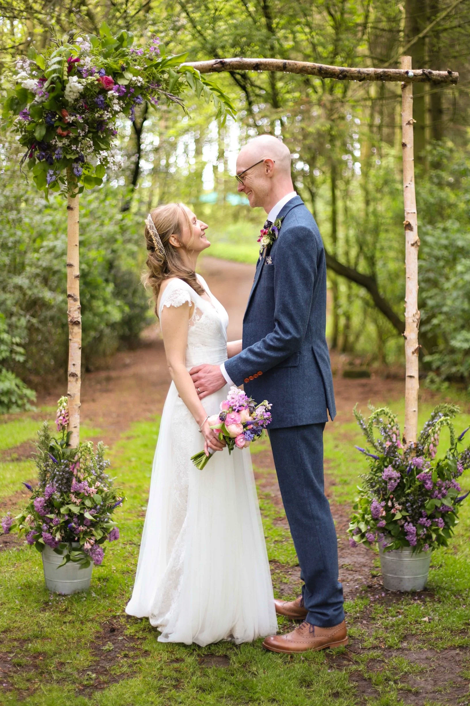 trine and hamish under arch.JPG