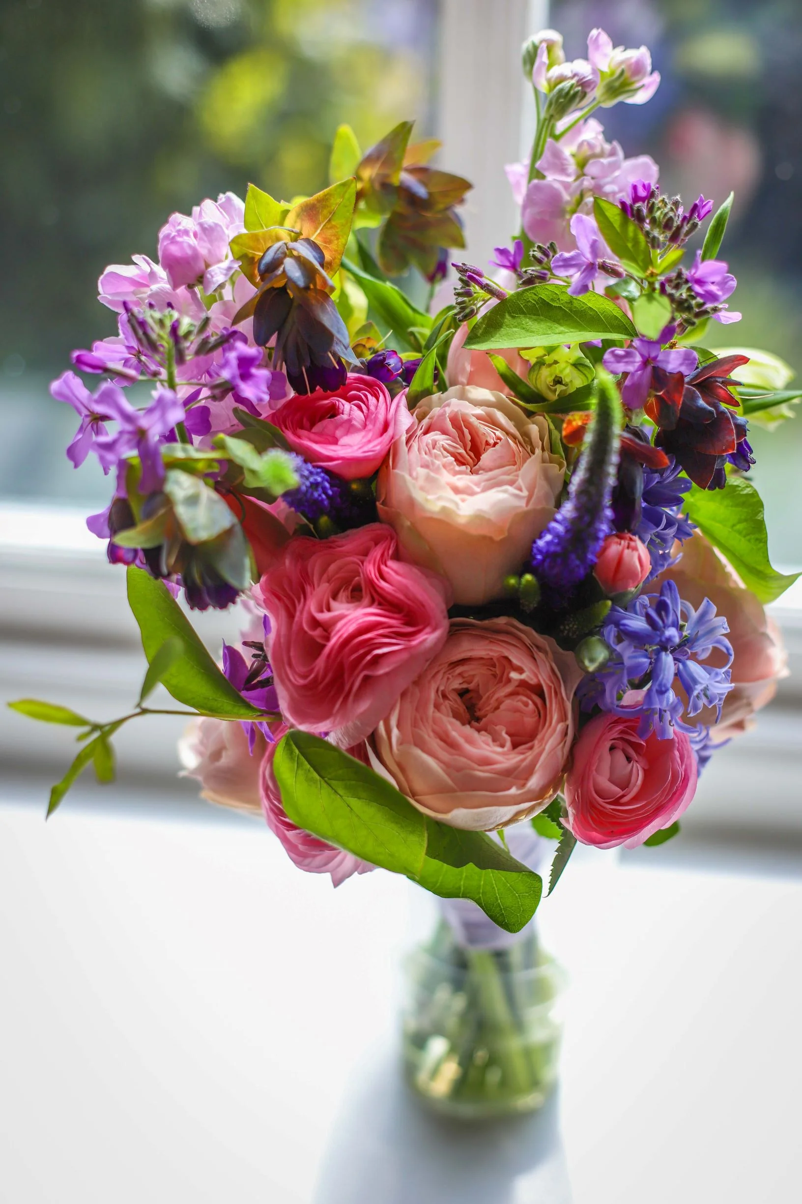 Trine bouquet windowsill.JPG