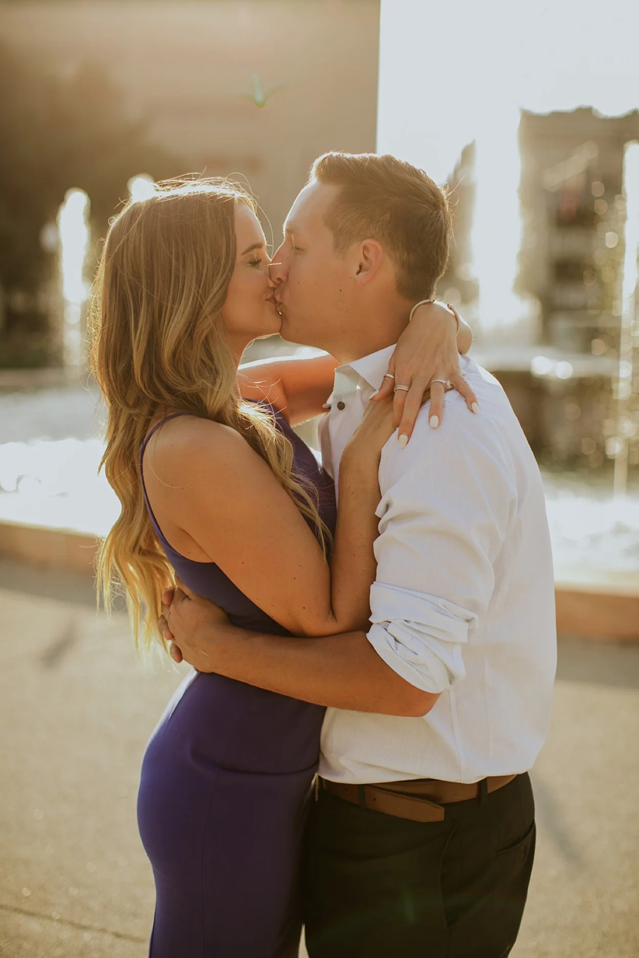 Downtown_Indy_Engagement_Photography_007.jpg