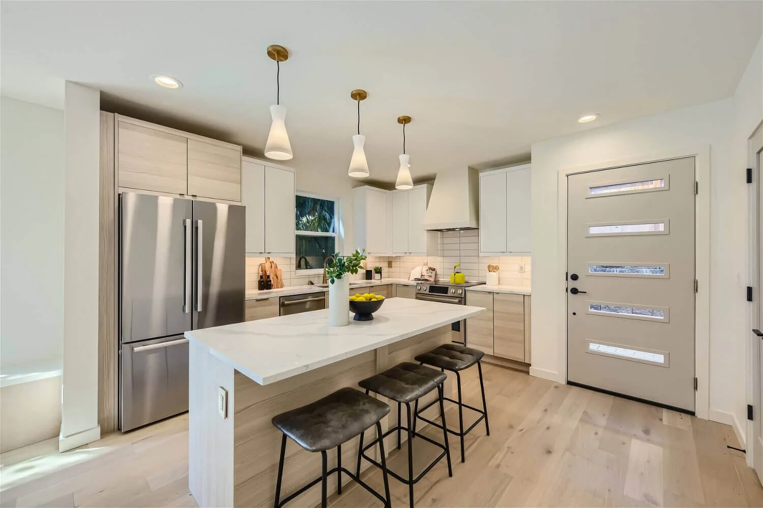 7031 25th Ave NW - Web Quality - 009 - 14 Kitchen.jpg