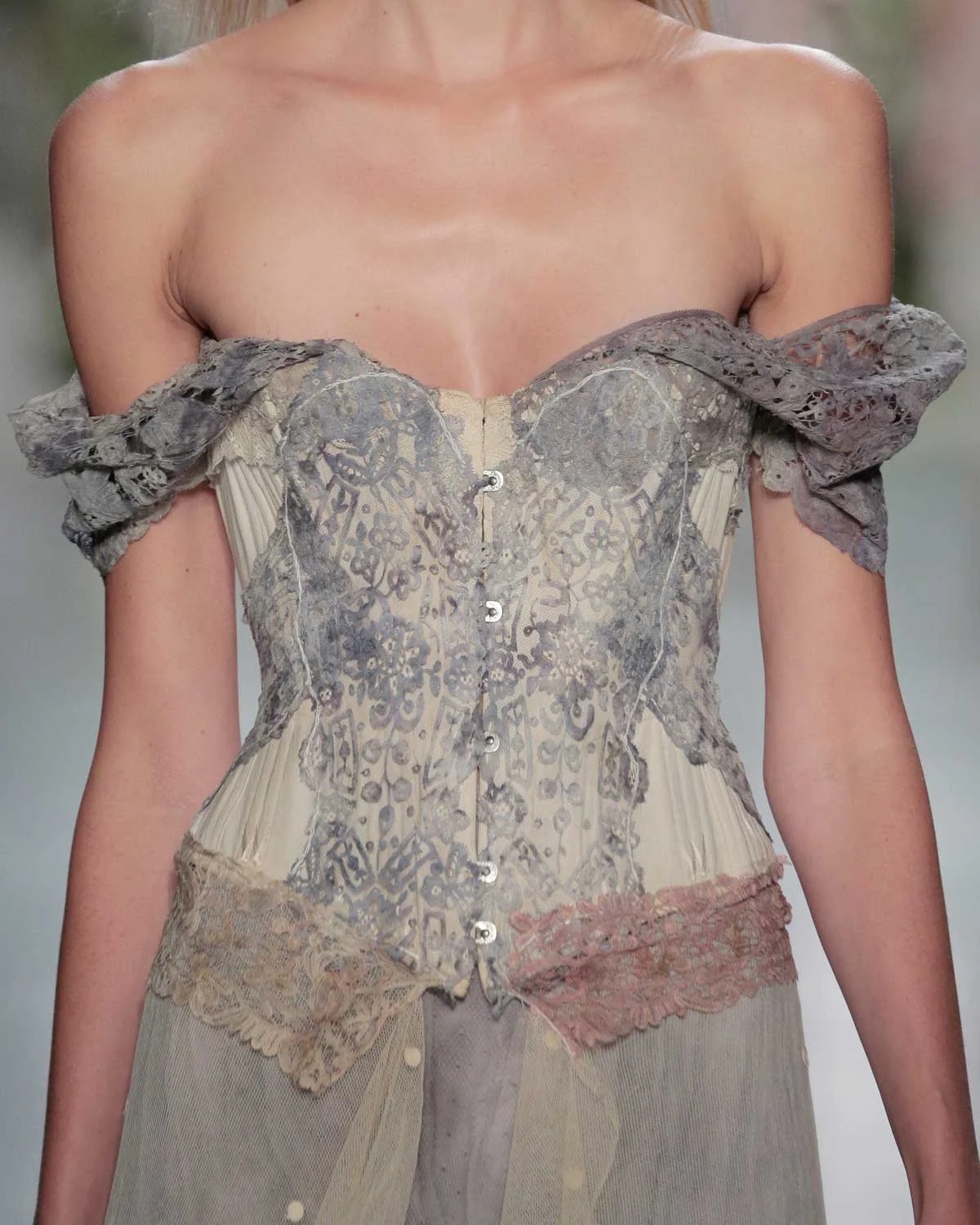 Mimi-Prober_S_2018_detail9.jpg