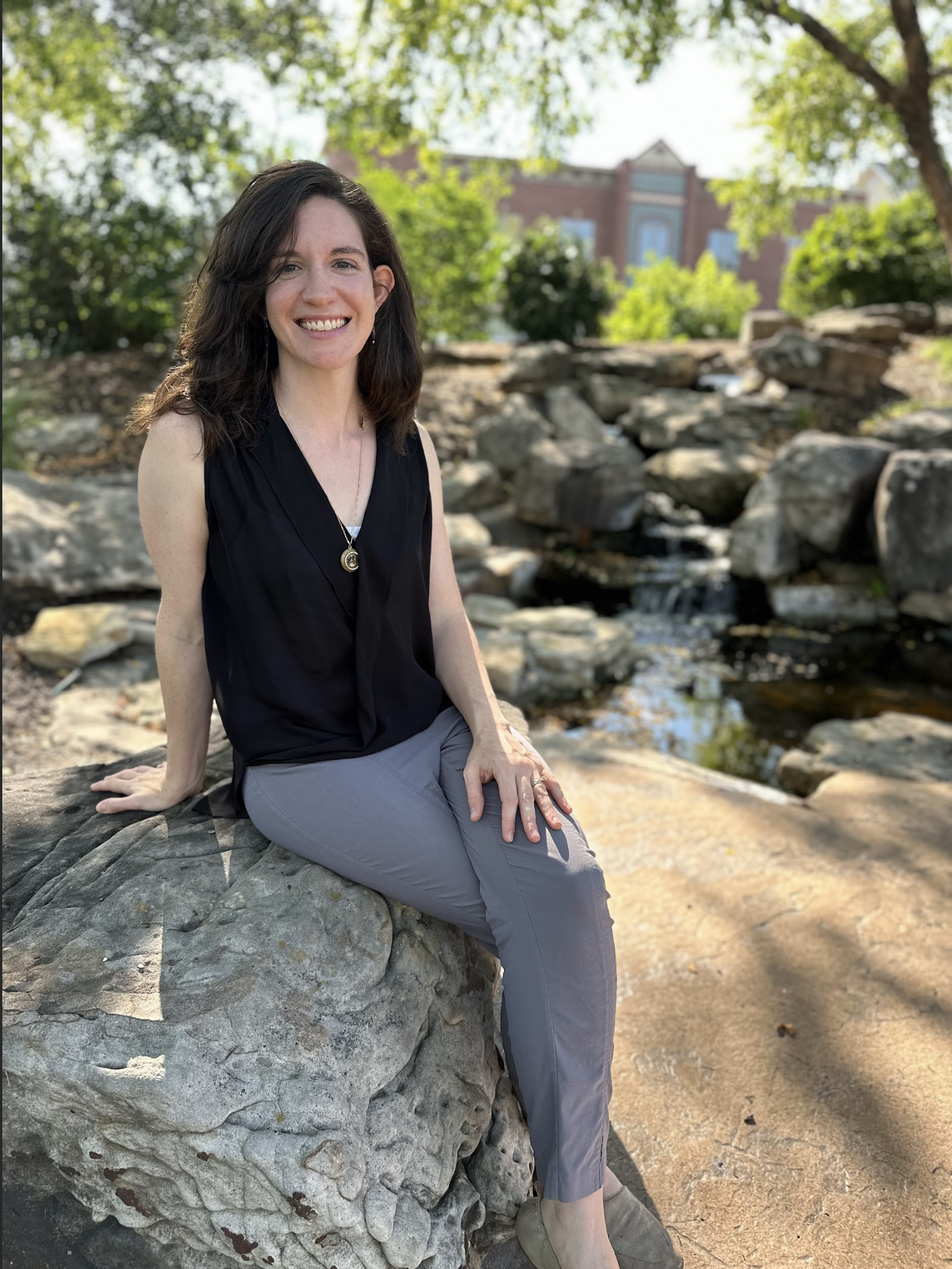 Sarah Nonnenmacher, Therapist