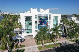 Las Olas District Fort Lauderdale — Urban Living Guide 2026 | The Listing Team at RESF