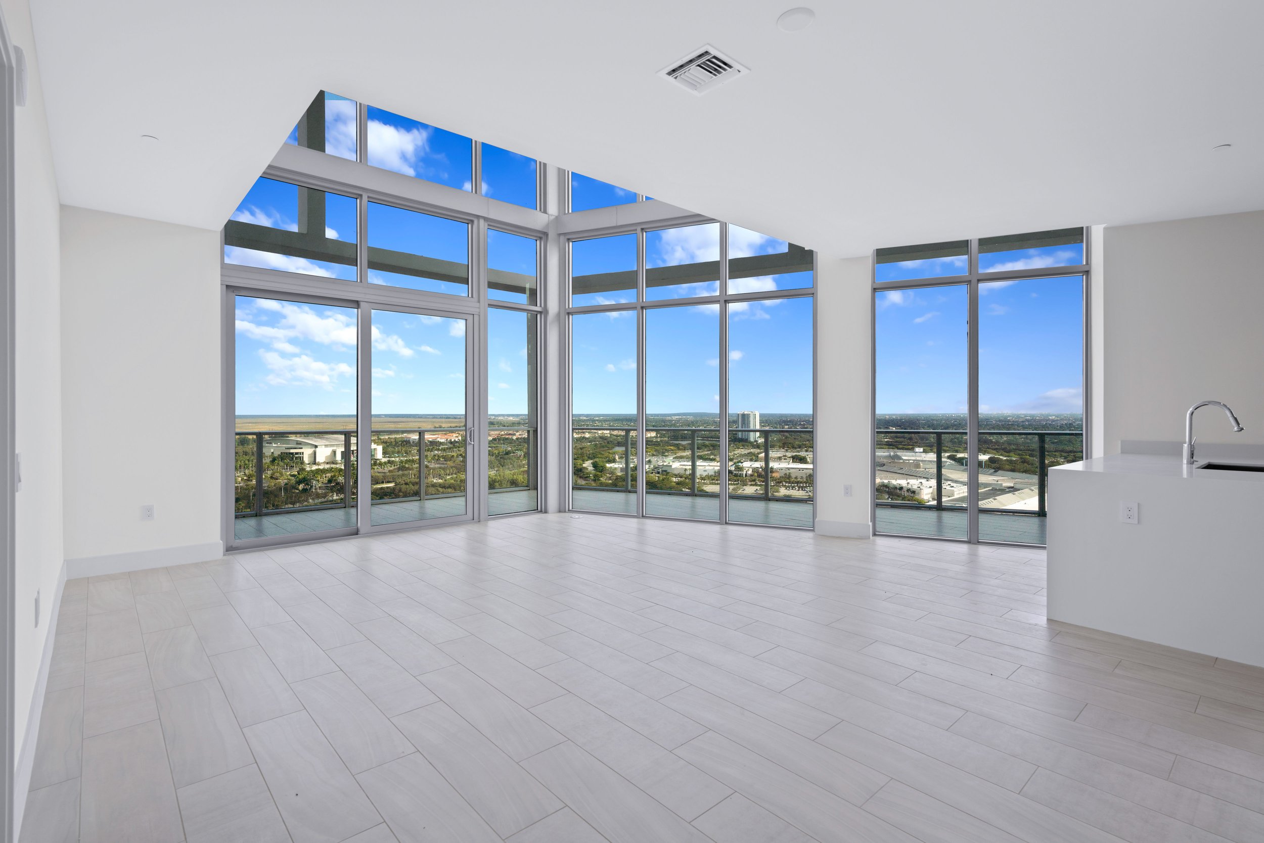 One Metropica PH30.jpg