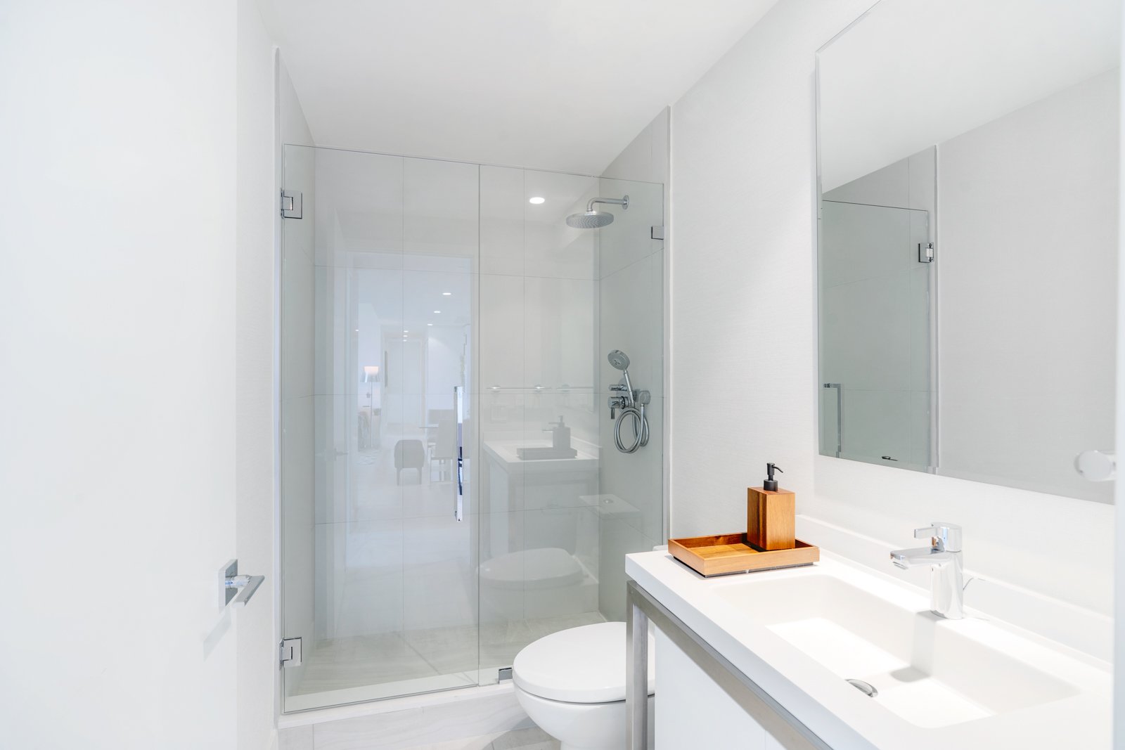 One Metropica Unit 170128.jpg