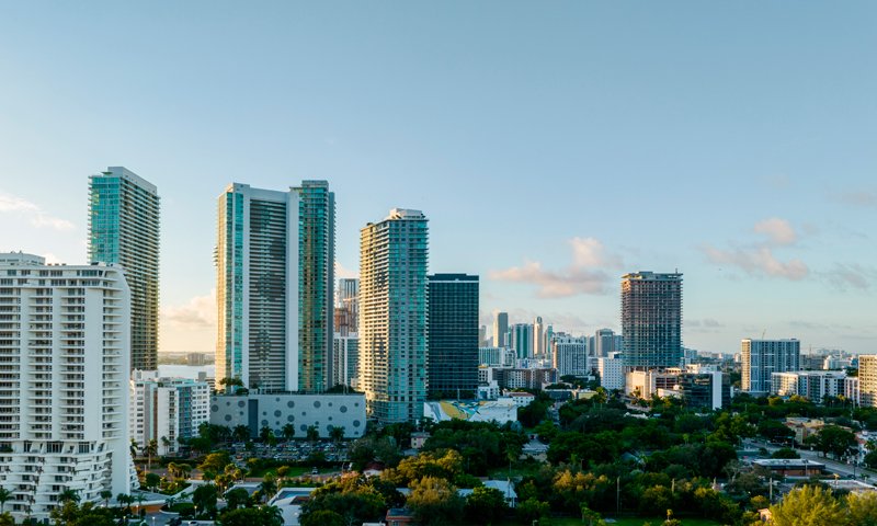 05-Elle-Residences-Miami-South-View.jpg