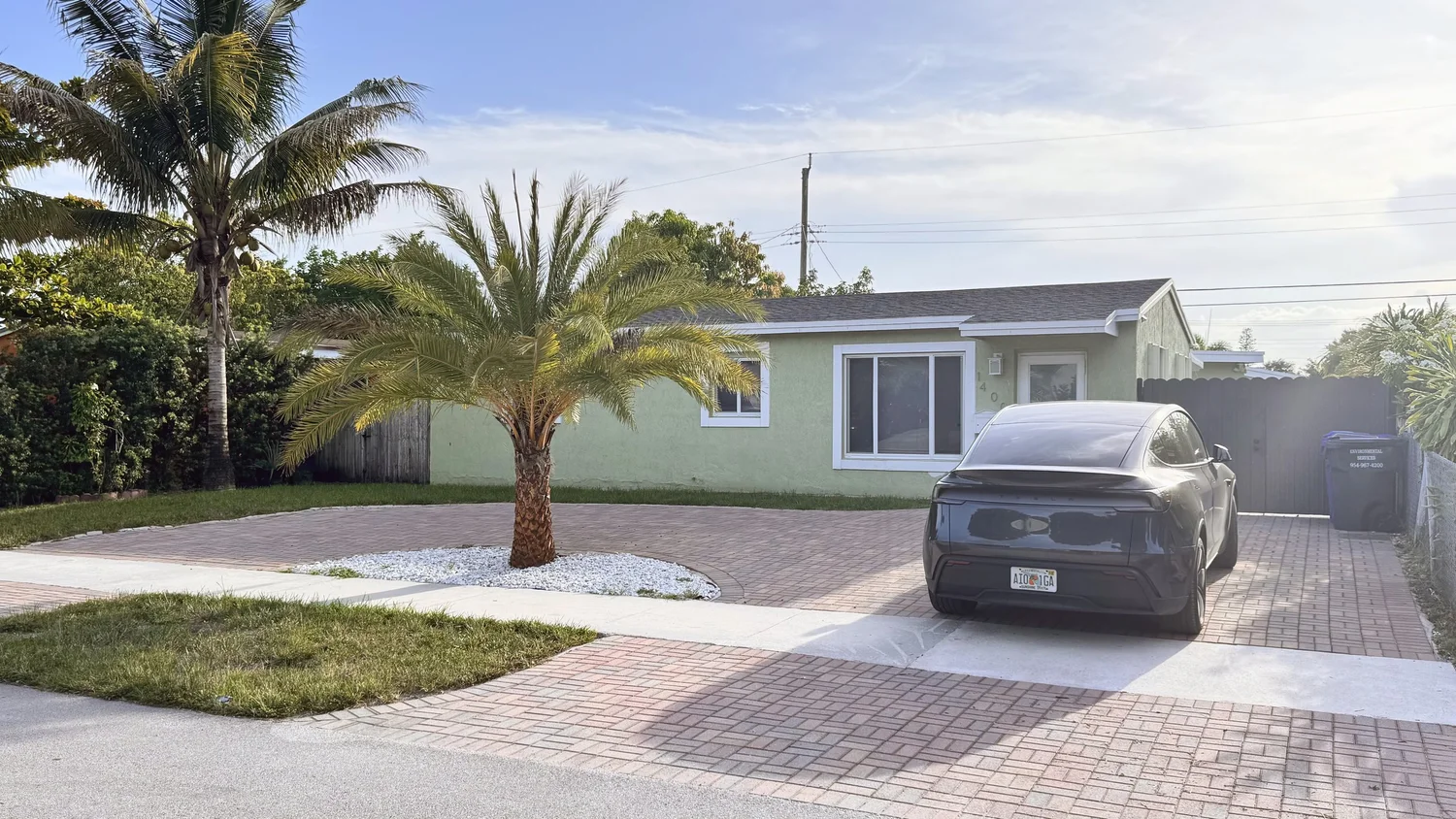 Renting vs. Buying in Hollywood, FL – What You Should Know in 2025