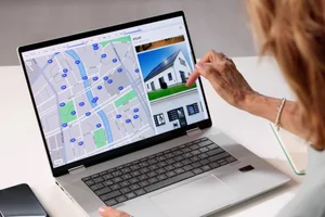 The Online Showing Experience Home Buyers Expect Now | The Home Owners Listing Team