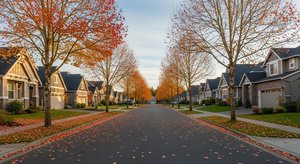 How Sellers Can Use Neighborhood Insights to Price Homes in Lakeland Hills Washington