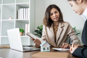 How to Present Your Capitol Hill Home to Washington Buyers Effectively