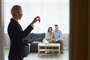 Why Experienced Washington Realtors Reduce Risk in Newport Hills, WA Transactions