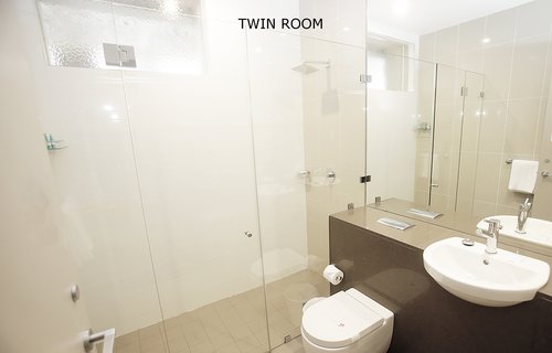 Twin+Room+1.jpg