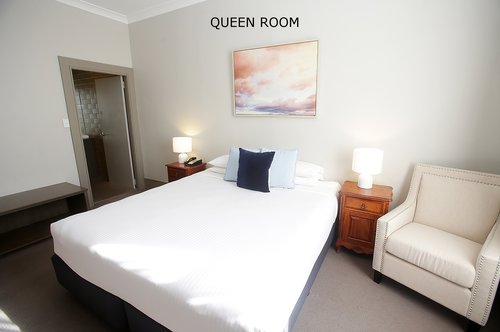 Queen+Room+1.jpg