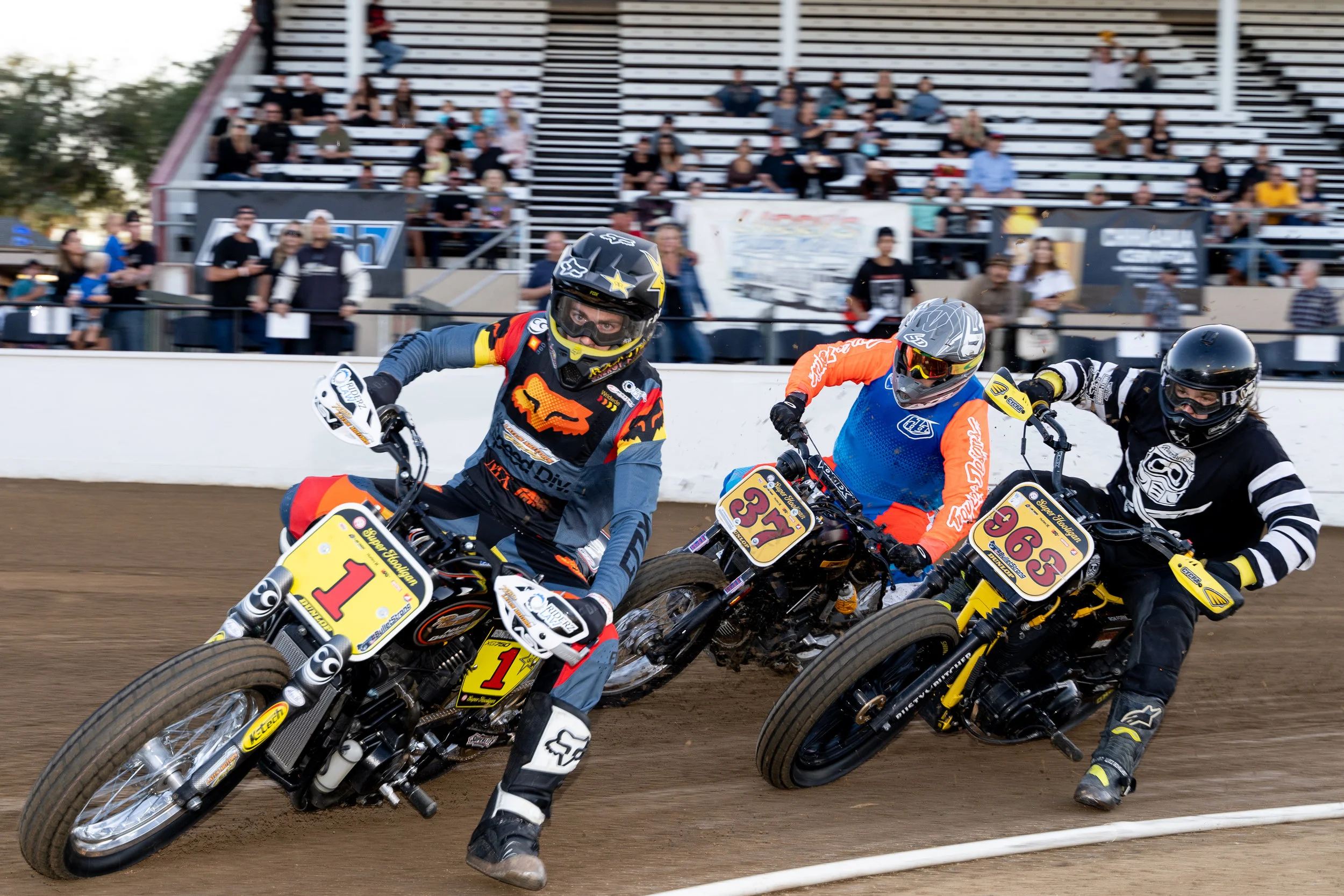 Super Hooligan Edit (30 of 137).JPG